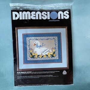 Dimensions Needlepoint Kit Blue Ribbon Goose 18”x15” Vintage 1985